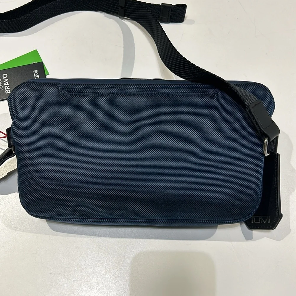 NWT Tumi Sling Alpha Bravo Collection - Picture 8 of 11